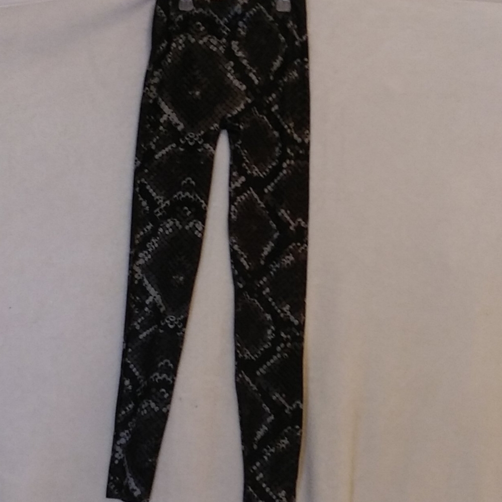 Patterned leggings PRICE DROP